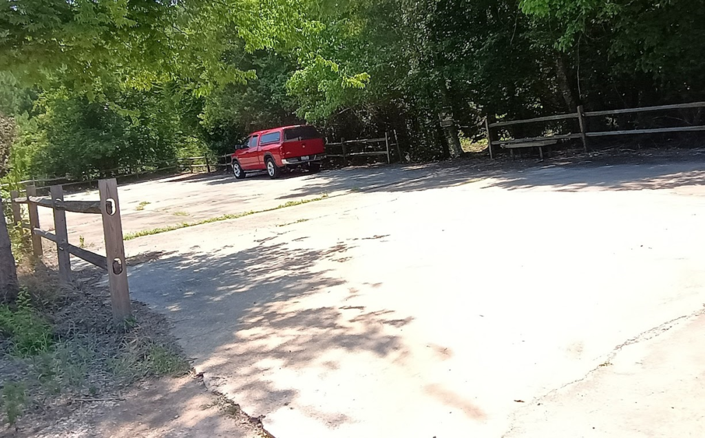 Wateree 11.4 trailhead parking